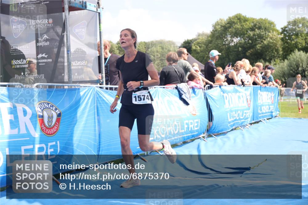 25.08.2024 - Elbe Triathlon Hamburg H.Heesch http://msf.ph/oto/6875370 25.08.2024 12:03:23 Ziel 1404, 1539, 1553, 1574, 1654, 1699 meine-sportfotos.de