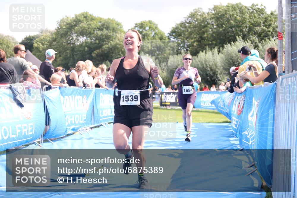 25.08.2024 - Elbe Triathlon Hamburg H.Heesch http://msf.ph/oto/6875389 25.08.2024 12:03:26 Ziel 1404, 1442, 1539, 1553, 1574, 1654, 1699 meine-sportfotos.de