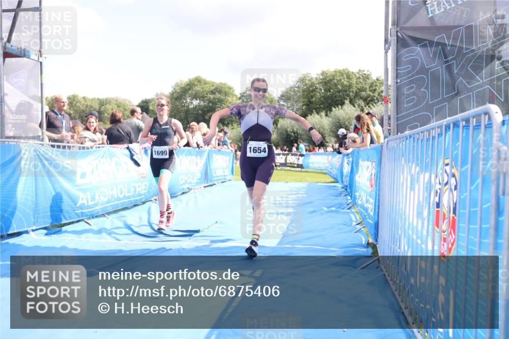 25.08.2024 - Elbe Triathlon Hamburg H.Heesch http://msf.ph/oto/6875406 25.08.2024 12:03:28 Ziel 1442, 1539, 1553, 1574, 1654, 1699 meine-sportfotos.de