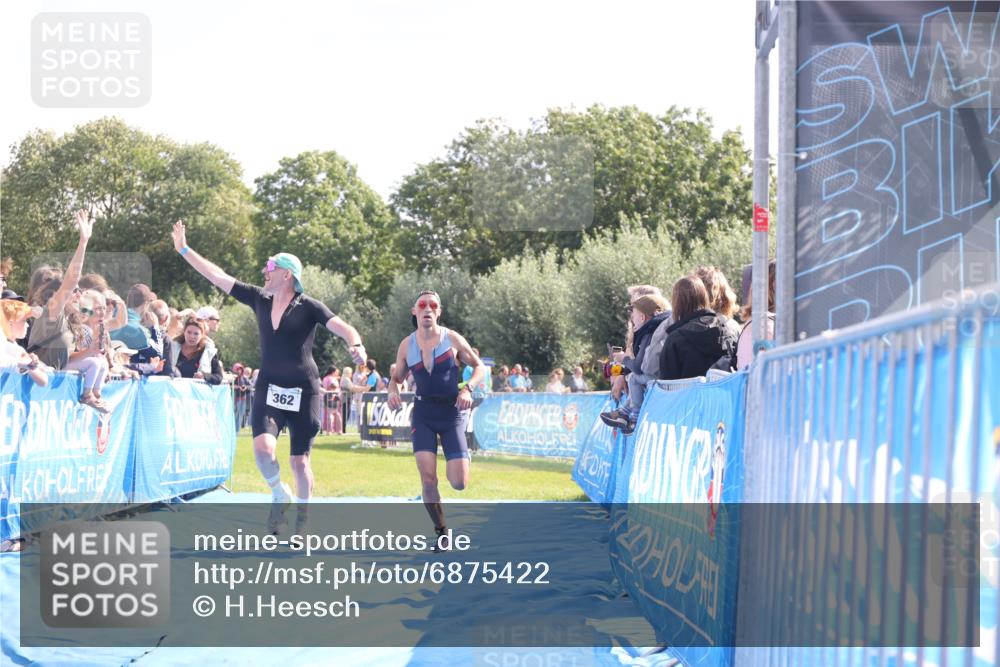 25.08.2024 - Elbe Triathlon Hamburg H.Heesch http://msf.ph/oto/6875422 25.08.2024 11:15:05 Ziel 214, 362 meine-sportfotos.de