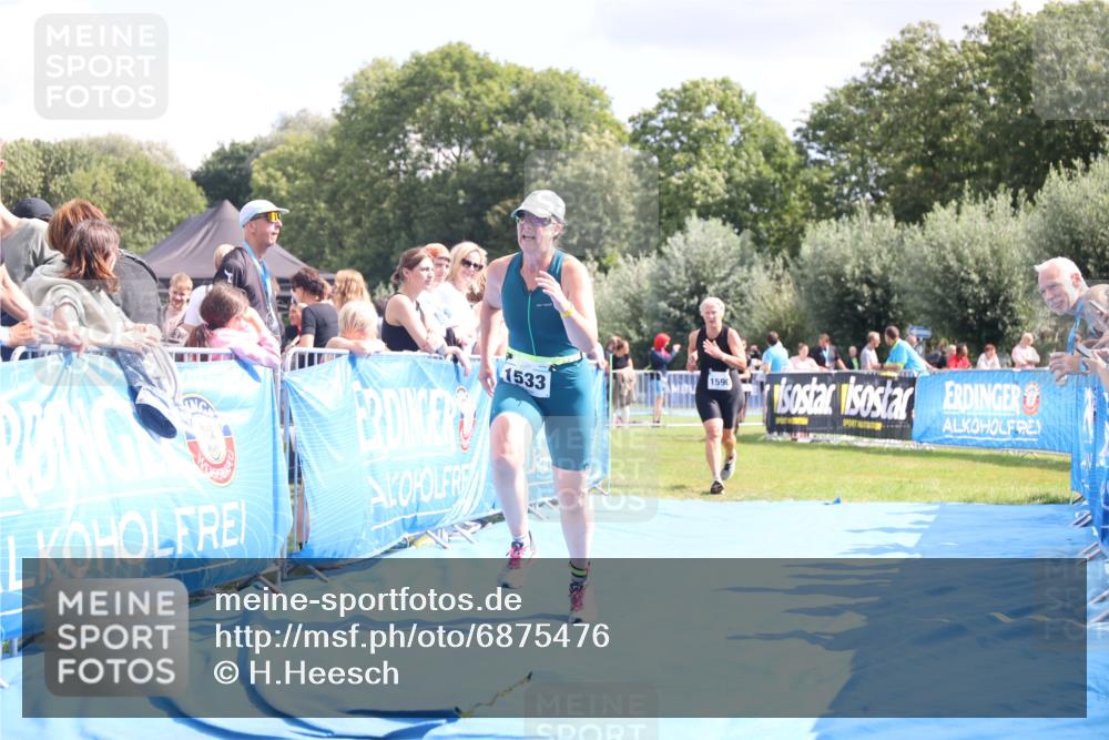 25.08.2024 - Elbe Triathlon Hamburg H.Heesch http://msf.ph/oto/6875476 25.08.2024 12:03:58 Ziel 603, 1533, 1550, 1590 meine-sportfotos.de