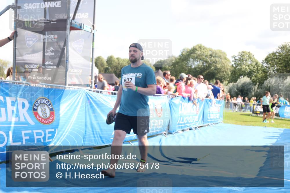 25.08.2024 - Elbe Triathlon Hamburg H.Heesch http://msf.ph/oto/6875478 25.08.2024 11:40:47 Ziel 267, 626, 677, 775 meine-sportfotos.de