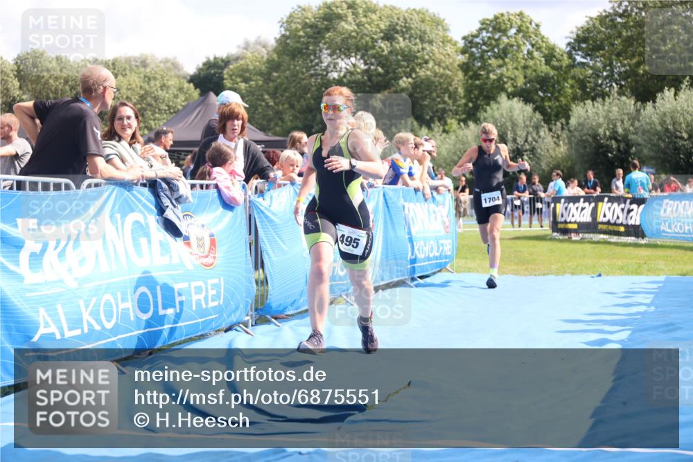 25.08.2024 - Elbe Triathlon Hamburg H.Heesch http://msf.ph/oto/6875551 25.08.2024 12:04:42 Ziel 495, 1704 meine-sportfotos.de