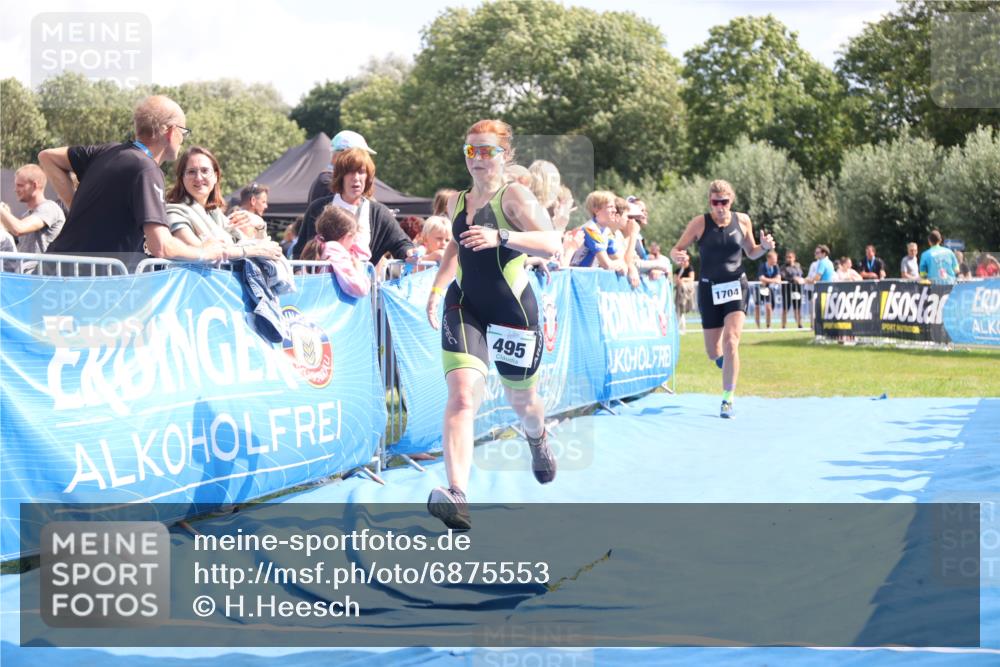 25.08.2024 - Elbe Triathlon Hamburg H.Heesch http://msf.ph/oto/6875553 25.08.2024 12:04:42 Ziel 495, 1704 meine-sportfotos.de