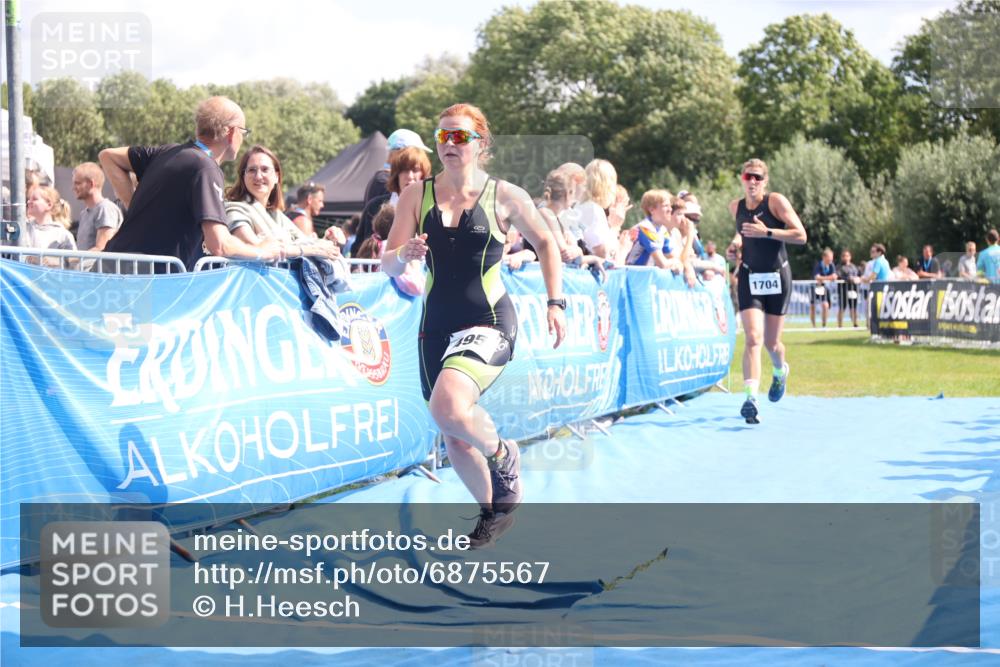 25.08.2024 - Elbe Triathlon Hamburg H.Heesch http://msf.ph/oto/6875567 25.08.2024 12:04:42 Ziel 495, 1704 meine-sportfotos.de