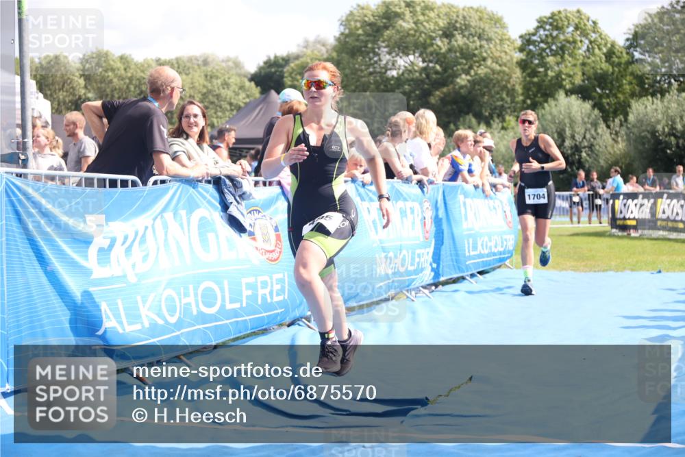 25.08.2024 - Elbe Triathlon Hamburg H.Heesch http://msf.ph/oto/6875570 25.08.2024 12:04:42 Ziel 495, 1704 meine-sportfotos.de
