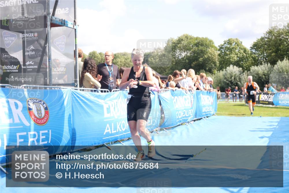25.08.2024 - Elbe Triathlon Hamburg H.Heesch http://msf.ph/oto/6875684 25.08.2024 12:05:20 Ziel 361, 1596 meine-sportfotos.de