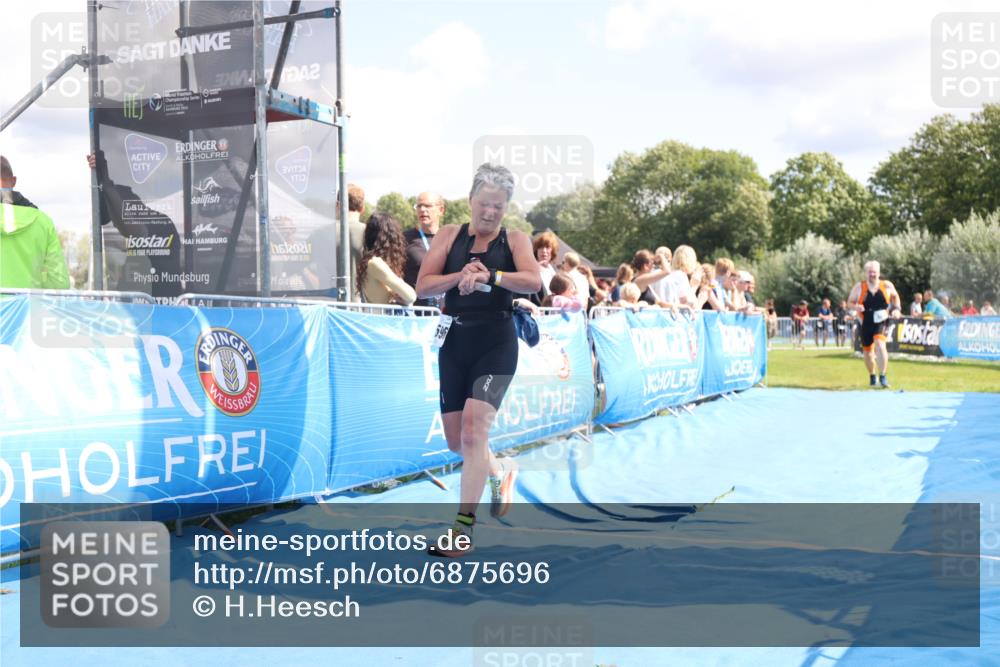 25.08.2024 - Elbe Triathlon Hamburg H.Heesch http://msf.ph/oto/6875696 25.08.2024 12:05:20 Ziel 361, 1596 meine-sportfotos.de