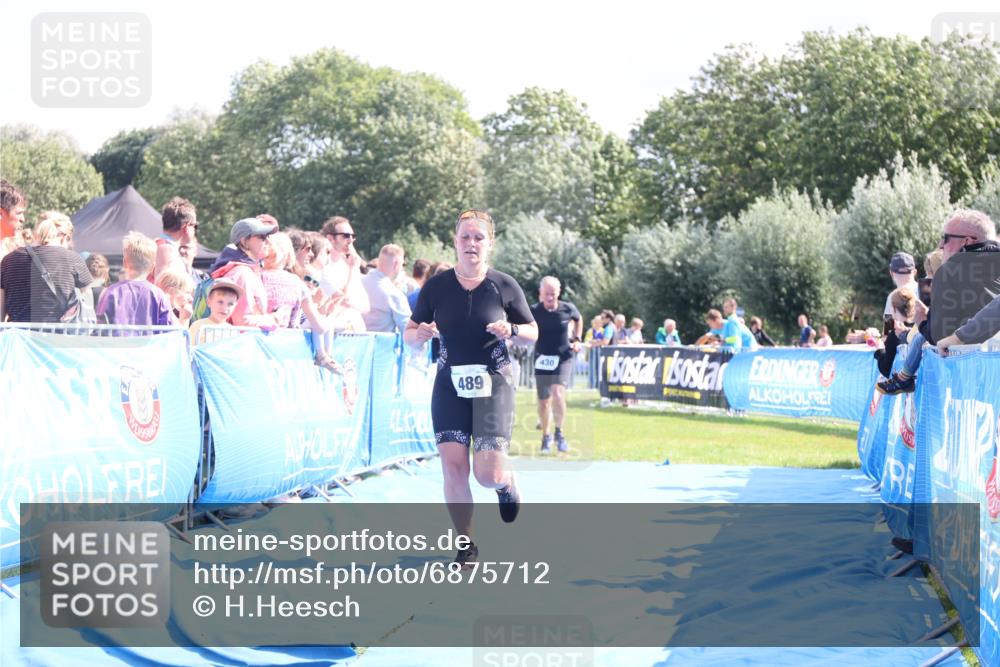25.08.2024 - Elbe Triathlon Hamburg H.Heesch http://msf.ph/oto/6875712 25.08.2024 11:41:40 Ziel 430, 489, 577 meine-sportfotos.de