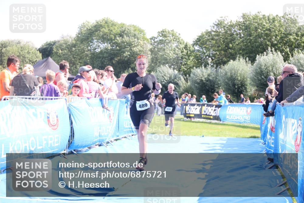 25.08.2024 - Elbe Triathlon Hamburg H.Heesch http://msf.ph/oto/6875721 25.08.2024 11:41:40 Ziel 430, 489, 577 meine-sportfotos.de
