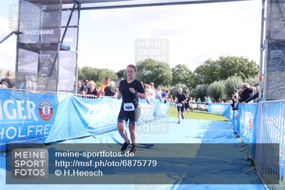 25.08.2024 - Elbe Triathlon Hamburg H.Heesch http://msf.ph/oto/6875779 25.08.2024 11:41:41 Ziel 430, 489, 577 meine-sportfotos.de
