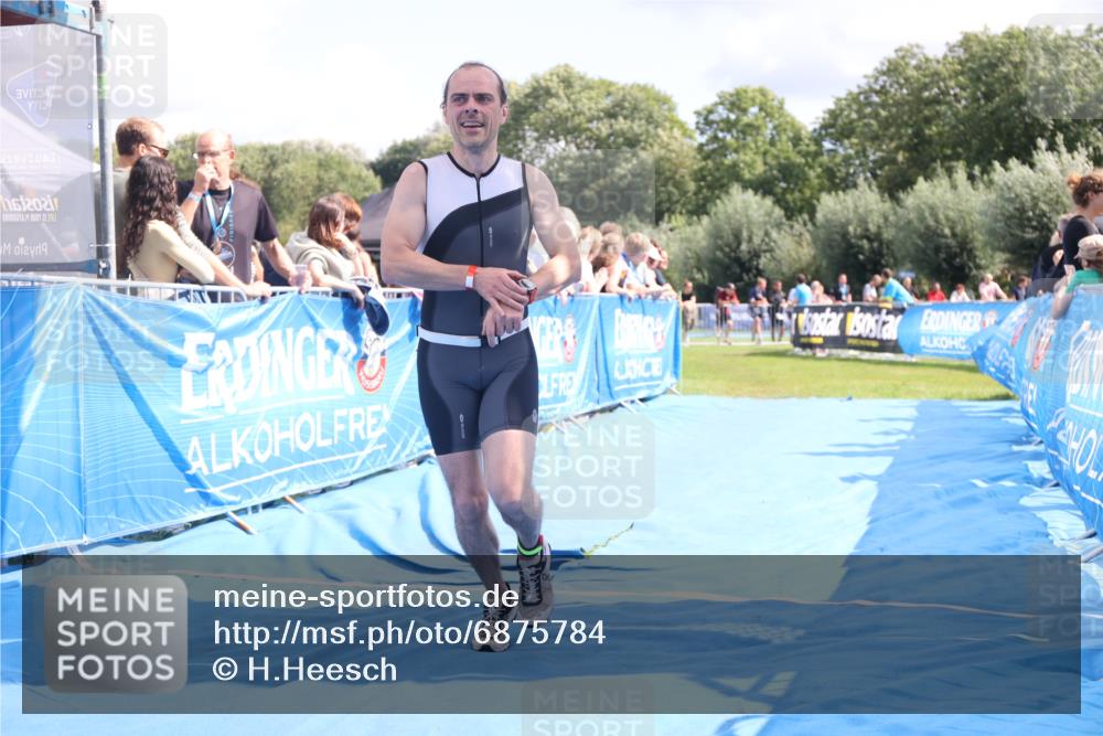 25.08.2024 - Elbe Triathlon Hamburg H.Heesch http://msf.ph/oto/6875784 25.08.2024 12:05:32 Ziel 1603, 1719 meine-sportfotos.de