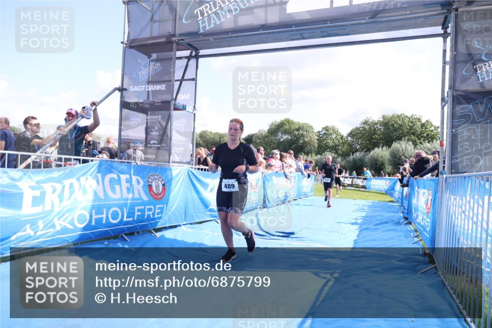 25.08.2024 - Elbe Triathlon Hamburg H.Heesch http://msf.ph/oto/6875799 25.08.2024 11:41:41 Ziel 430, 489, 577 meine-sportfotos.de
