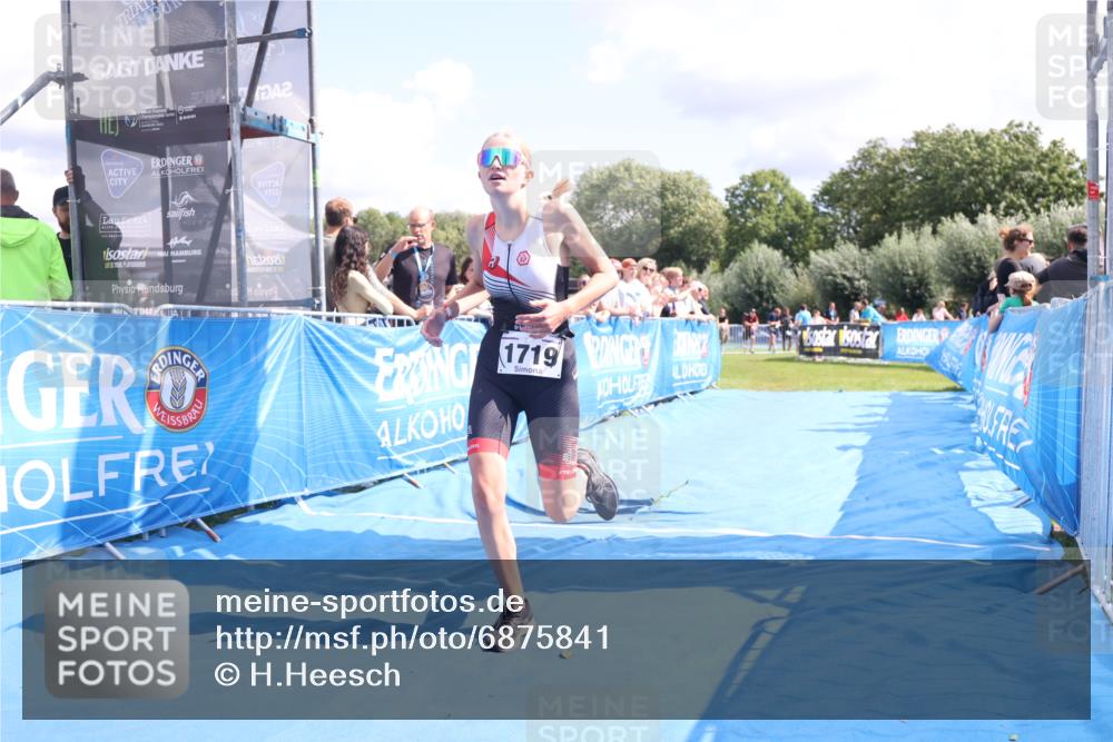 25.08.2024 - Elbe Triathlon Hamburg H.Heesch http://msf.ph/oto/6875841 25.08.2024 12:05:39 Ziel 1603, 1719 meine-sportfotos.de