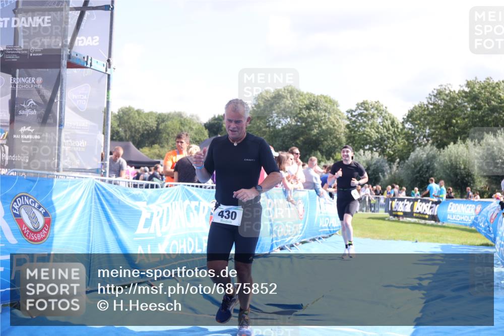 25.08.2024 - Elbe Triathlon Hamburg H.Heesch http://msf.ph/oto/6875852 25.08.2024 11:41:44 Ziel 430, 489, 577 meine-sportfotos.de