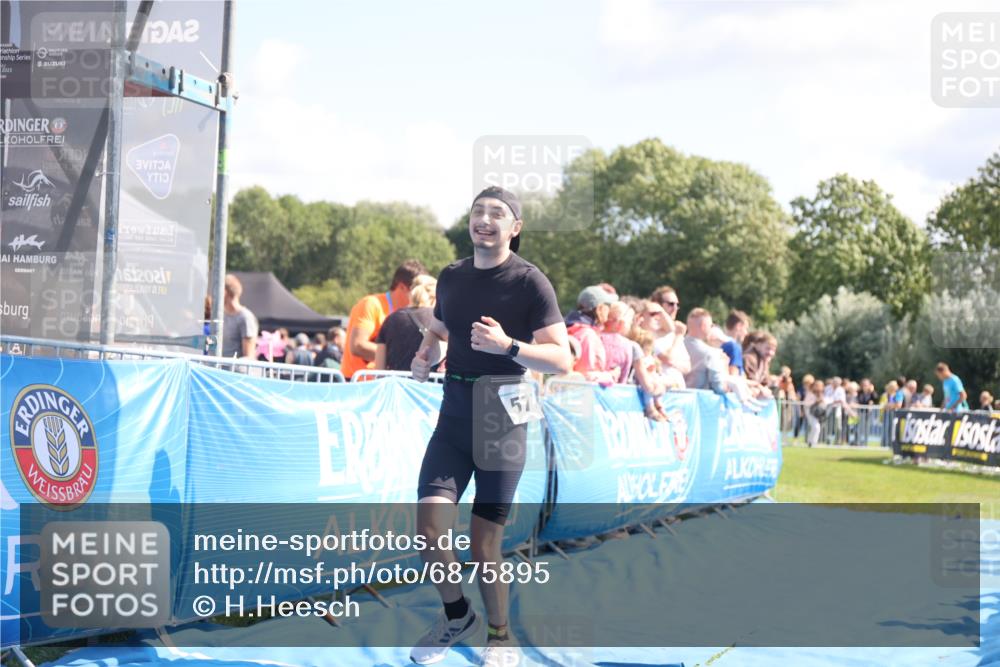 25.08.2024 - Elbe Triathlon Hamburg H.Heesch http://msf.ph/oto/6875895 25.08.2024 11:41:45 Ziel 430, 489, 577 meine-sportfotos.de