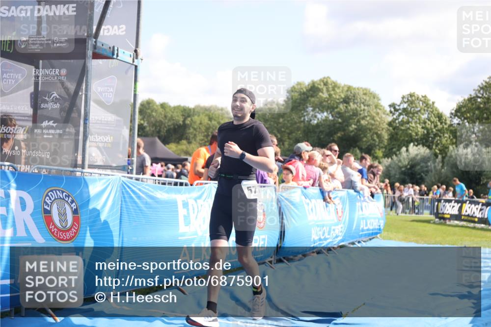 25.08.2024 - Elbe Triathlon Hamburg H.Heesch http://msf.ph/oto/6875901 25.08.2024 11:41:46 Ziel 430, 489, 577 meine-sportfotos.de