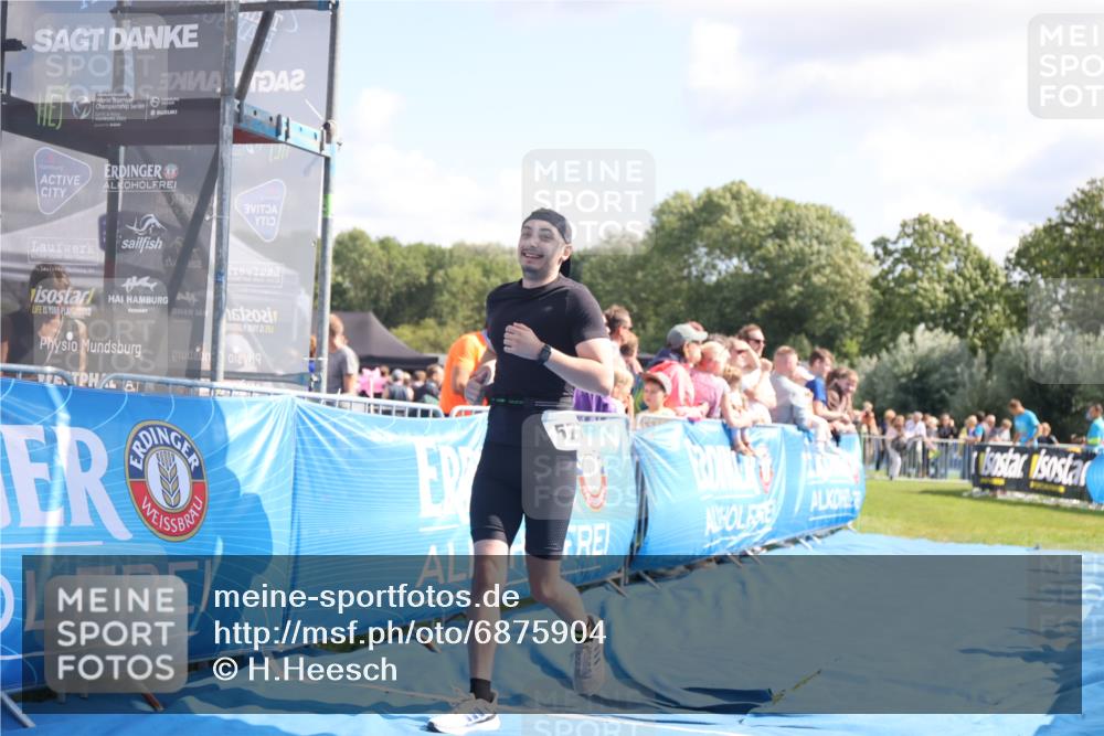 25.08.2024 - Elbe Triathlon Hamburg H.Heesch http://msf.ph/oto/6875904 25.08.2024 11:41:46 Ziel 430, 489, 577 meine-sportfotos.de