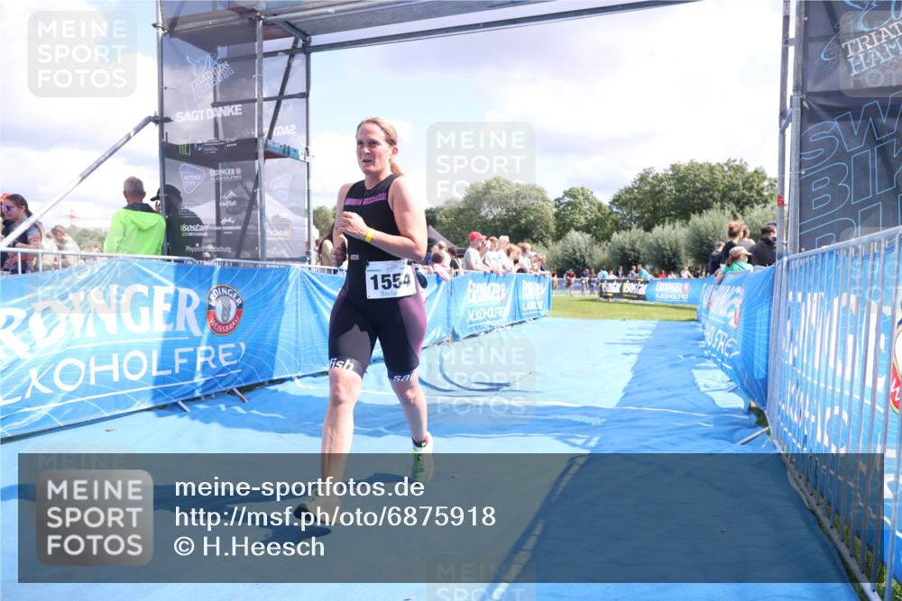 25.08.2024 - Elbe Triathlon Hamburg H.Heesch http://msf.ph/oto/6875918 25.08.2024 12:05:53 Ziel 1554 meine-sportfotos.de