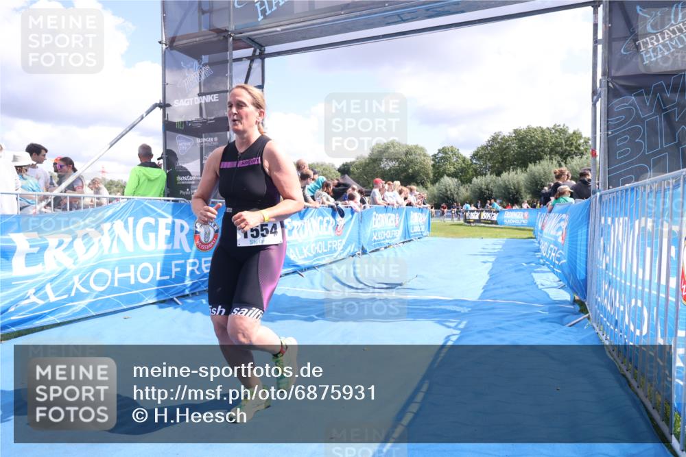 25.08.2024 - Elbe Triathlon Hamburg H.Heesch http://msf.ph/oto/6875931 25.08.2024 12:05:53 Ziel 1554 meine-sportfotos.de