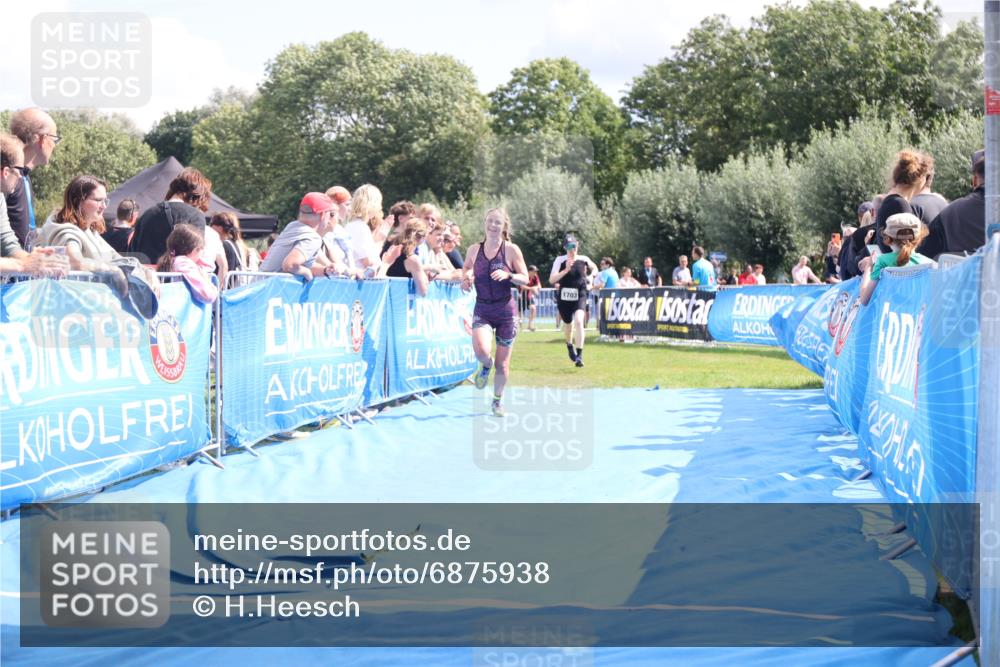 25.08.2024 - Elbe Triathlon Hamburg H.Heesch http://msf.ph/oto/6875938 25.08.2024 12:06:08 Ziel 1613, 1703 meine-sportfotos.de