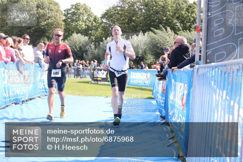 25.08.2024 - Elbe Triathlon Hamburg H.Heesch http://msf.ph/oto/6875968 25.08.2024 11:42:03 Ziel 354, 445 meine-sportfotos.de