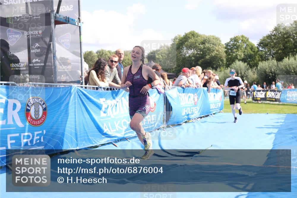 25.08.2024 - Elbe Triathlon Hamburg H.Heesch http://msf.ph/oto/6876004 25.08.2024 12:06:09 Ziel 1613, 1703 meine-sportfotos.de