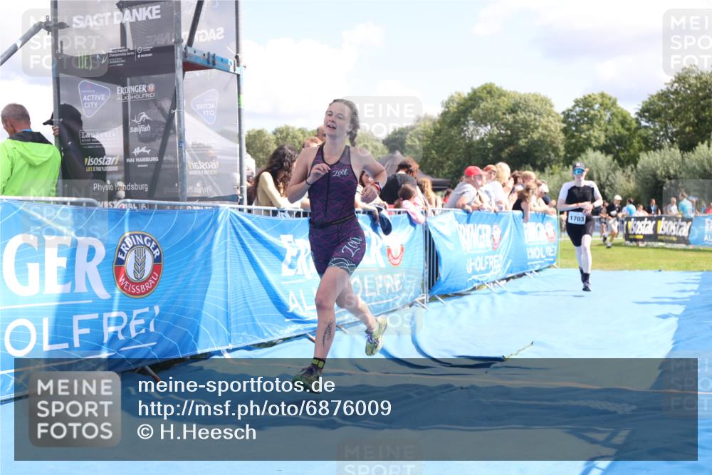 25.08.2024 - Elbe Triathlon Hamburg H.Heesch http://msf.ph/oto/6876009 25.08.2024 12:06:10 Ziel 1613, 1703 meine-sportfotos.de
