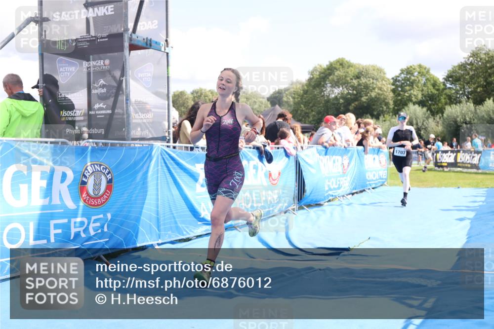 25.08.2024 - Elbe Triathlon Hamburg H.Heesch http://msf.ph/oto/6876012 25.08.2024 12:06:10 Ziel 1613, 1703 meine-sportfotos.de