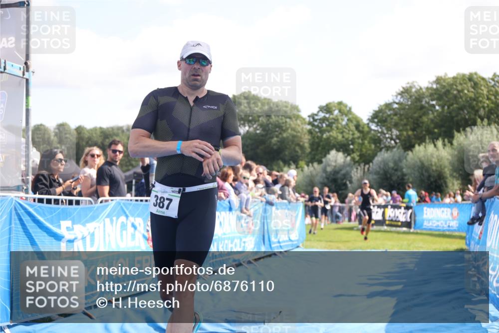25.08.2024 - Elbe Triathlon Hamburg H.Heesch http://msf.ph/oto/6876110 25.08.2024 11:16:51 Ziel 144, 223, 364, 387, 528, 622, 632, 751 meine-sportfotos.de