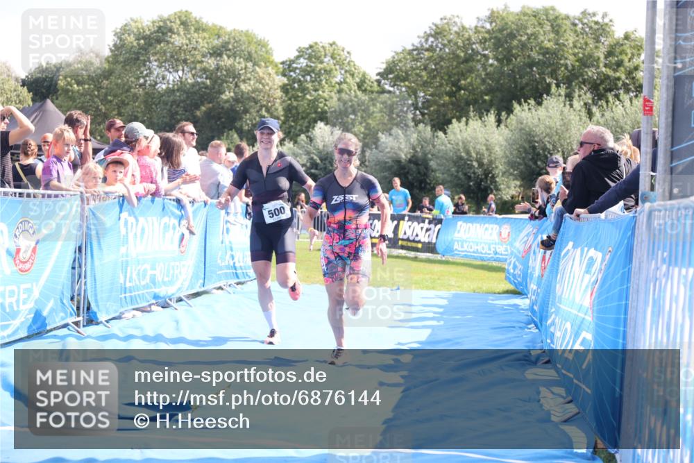 25.08.2024 - Elbe Triathlon Hamburg H.Heesch http://msf.ph/oto/6876144 25.08.2024 11:42:32 Ziel 331, 500, 700, 1495 meine-sportfotos.de