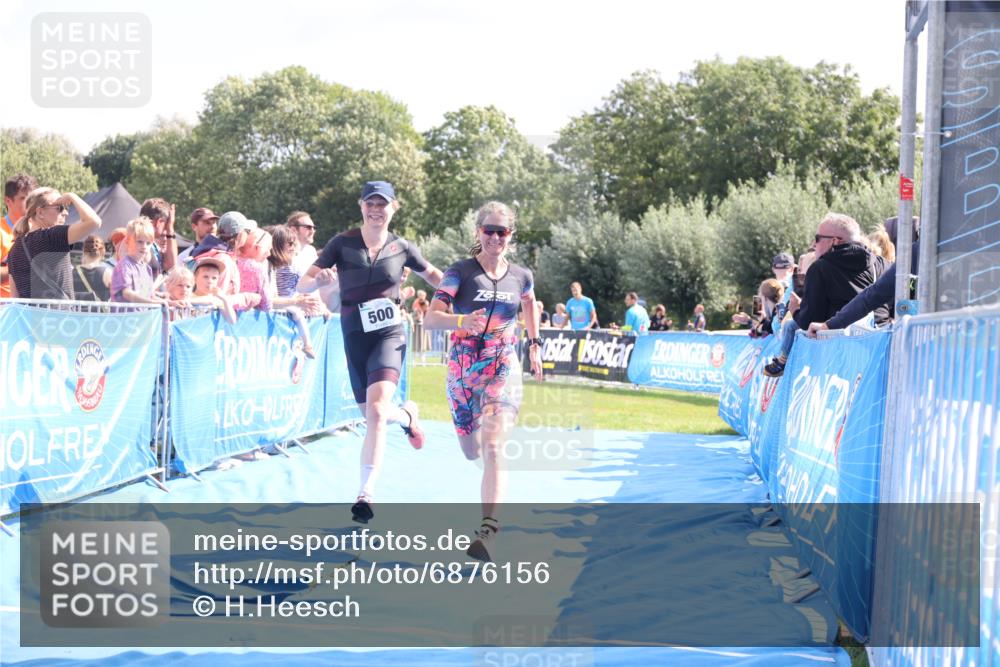 25.08.2024 - Elbe Triathlon Hamburg H.Heesch http://msf.ph/oto/6876156 25.08.2024 11:42:32 Ziel 331, 500, 700, 1495 meine-sportfotos.de