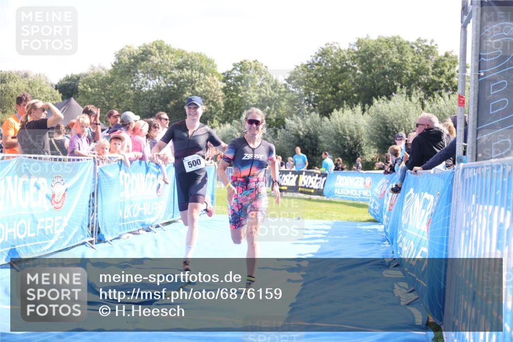 25.08.2024 - Elbe Triathlon Hamburg H.Heesch http://msf.ph/oto/6876159 25.08.2024 11:42:32 Ziel 331, 500, 700, 1495 meine-sportfotos.de