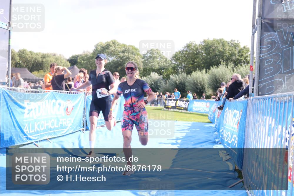 25.08.2024 - Elbe Triathlon Hamburg H.Heesch http://msf.ph/oto/6876178 25.08.2024 11:42:33 Ziel 331, 500, 700, 1495 meine-sportfotos.de