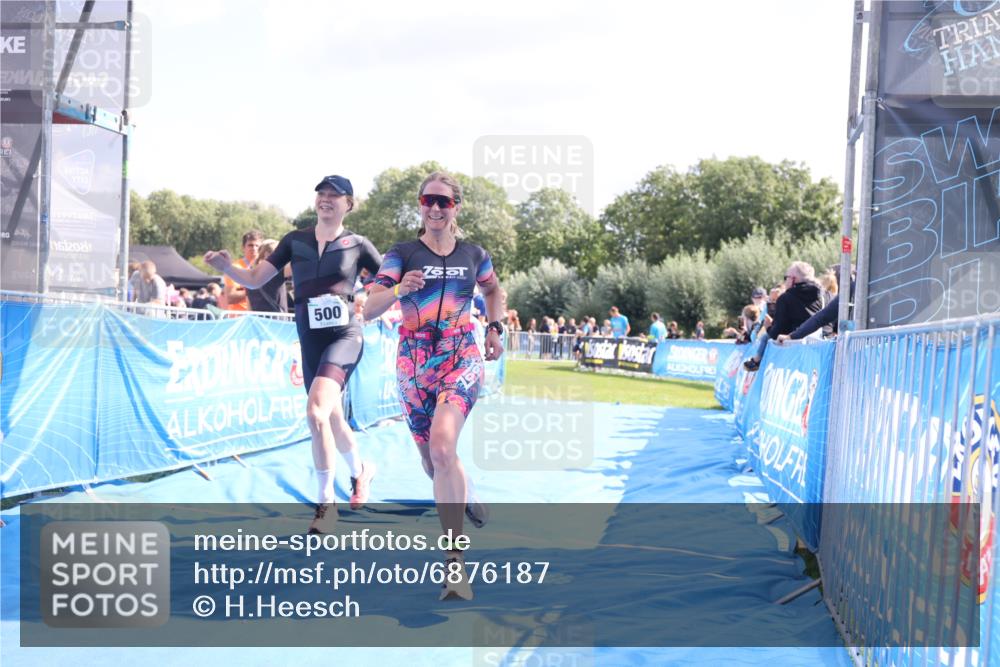 25.08.2024 - Elbe Triathlon Hamburg H.Heesch http://msf.ph/oto/6876187 25.08.2024 11:42:33 Ziel 331, 500, 700, 1495 meine-sportfotos.de