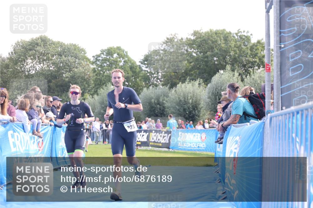 25.08.2024 - Elbe Triathlon Hamburg H.Heesch http://msf.ph/oto/6876189 25.08.2024 11:16:58 Ziel 144, 223, 528 meine-sportfotos.de
