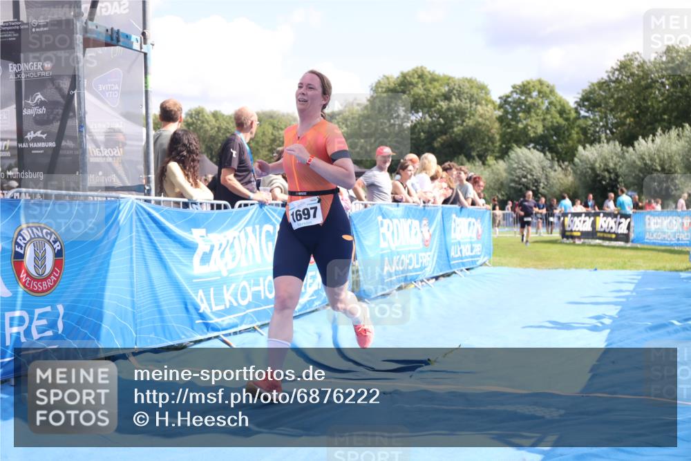 25.08.2024 - Elbe Triathlon Hamburg H.Heesch http://msf.ph/oto/6876222 25.08.2024 12:06:30 Ziel 1431, 1682, 1697, 1701 meine-sportfotos.de