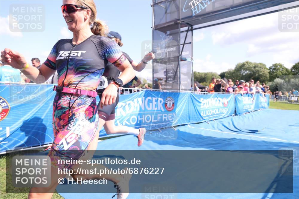 25.08.2024 - Elbe Triathlon Hamburg H.Heesch http://msf.ph/oto/6876227 25.08.2024 11:42:34 Ziel 331, 500, 700, 1495 meine-sportfotos.de