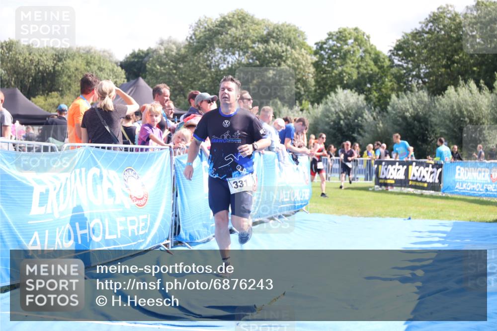 25.08.2024 - Elbe Triathlon Hamburg H.Heesch http://msf.ph/oto/6876243 25.08.2024 11:42:39 Ziel 331, 500, 768, 1495 meine-sportfotos.de