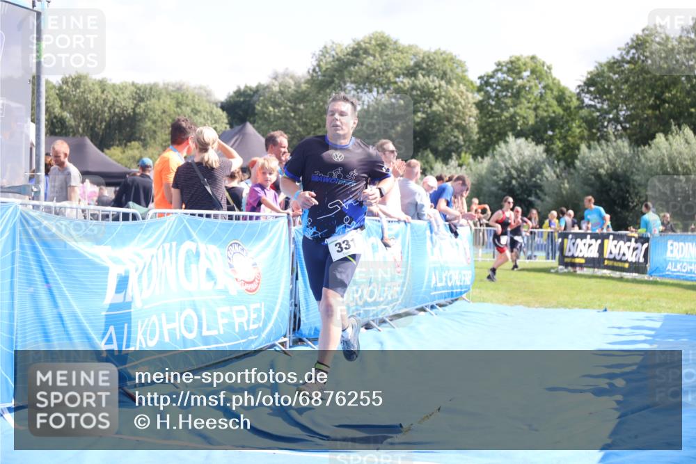 25.08.2024 - Elbe Triathlon Hamburg H.Heesch http://msf.ph/oto/6876255 25.08.2024 11:42:39 Ziel 331, 500, 768, 1495 meine-sportfotos.de