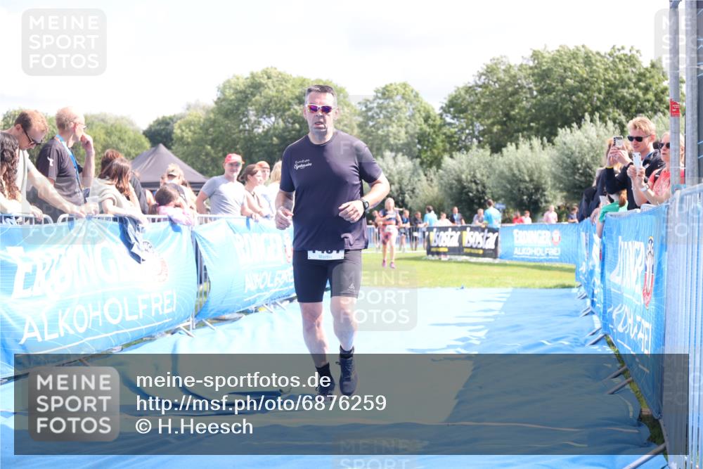 25.08.2024 - Elbe Triathlon Hamburg H.Heesch http://msf.ph/oto/6876259 25.08.2024 12:06:38 Ziel 1431, 1684 meine-sportfotos.de