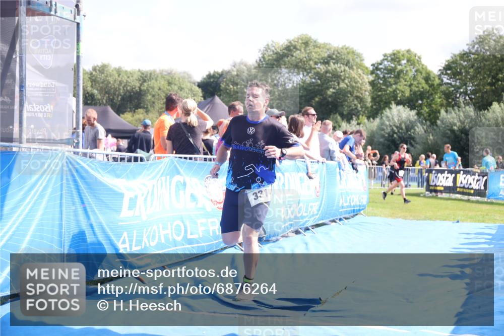 25.08.2024 - Elbe Triathlon Hamburg H.Heesch http://msf.ph/oto/6876264 25.08.2024 11:42:39 Ziel 331, 500, 768, 1495 meine-sportfotos.de