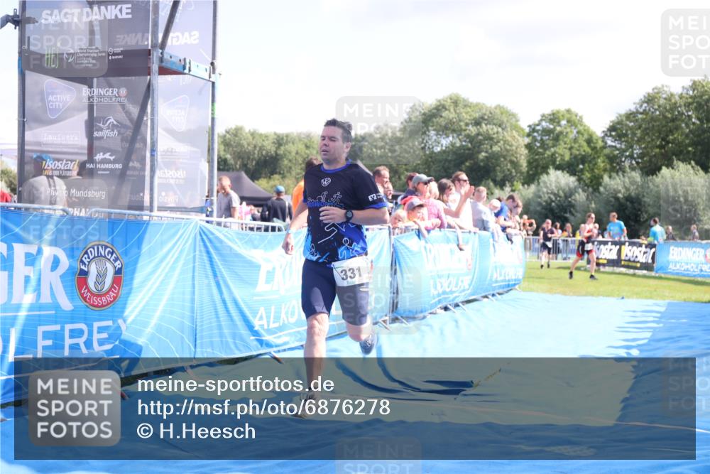 25.08.2024 - Elbe Triathlon Hamburg H.Heesch http://msf.ph/oto/6876278 25.08.2024 11:42:39 Ziel 331, 500, 768, 1495 meine-sportfotos.de