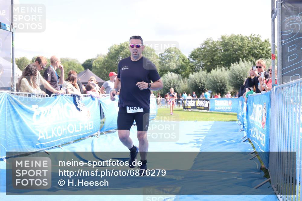 25.08.2024 - Elbe Triathlon Hamburg H.Heesch http://msf.ph/oto/6876279 25.08.2024 12:06:38 Ziel 1431, 1684 meine-sportfotos.de