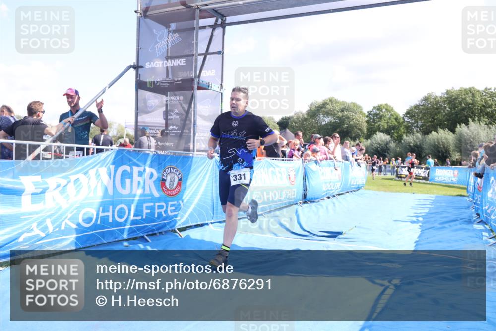 25.08.2024 - Elbe Triathlon Hamburg H.Heesch http://msf.ph/oto/6876291 25.08.2024 11:42:39 Ziel 331, 500, 768, 1495 meine-sportfotos.de