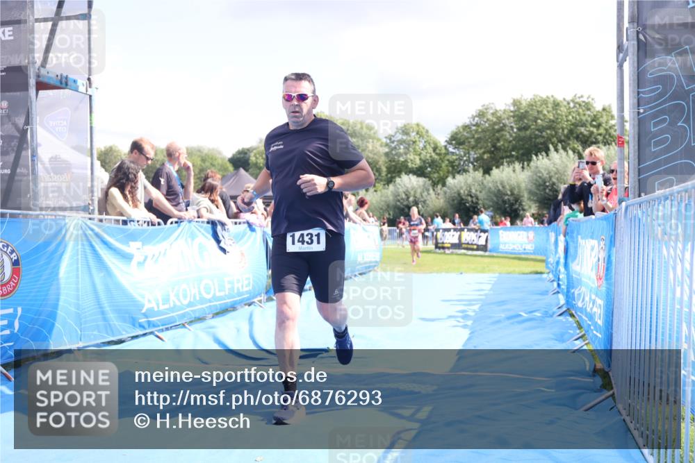 25.08.2024 - Elbe Triathlon Hamburg H.Heesch http://msf.ph/oto/6876293 25.08.2024 12:06:38 Ziel 1431, 1684 meine-sportfotos.de