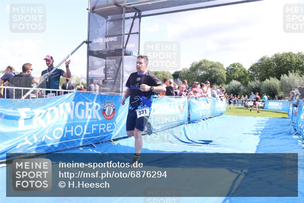 25.08.2024 - Elbe Triathlon Hamburg H.Heesch http://msf.ph/oto/6876294 25.08.2024 11:42:40 Ziel 331, 768 meine-sportfotos.de