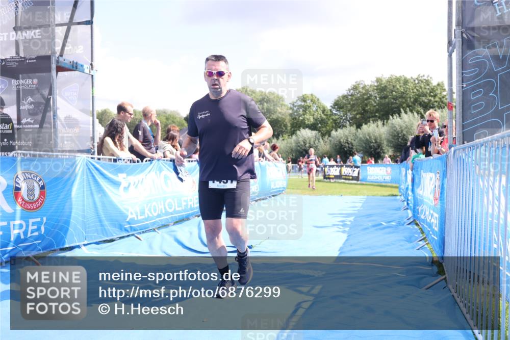 25.08.2024 - Elbe Triathlon Hamburg H.Heesch http://msf.ph/oto/6876299 25.08.2024 12:06:38 Ziel 1431, 1684 meine-sportfotos.de