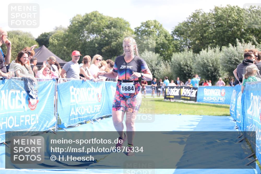 25.08.2024 - Elbe Triathlon Hamburg H.Heesch http://msf.ph/oto/6876334 25.08.2024 12:06:42 Ziel 1431, 1684 meine-sportfotos.de