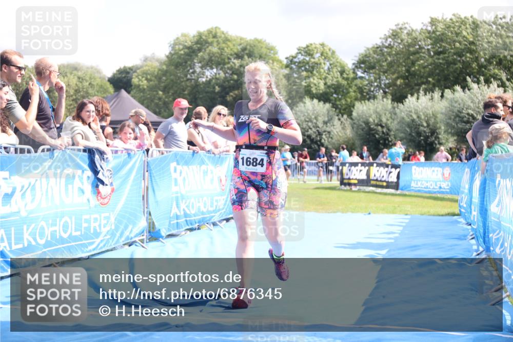 25.08.2024 - Elbe Triathlon Hamburg H.Heesch http://msf.ph/oto/6876345 25.08.2024 12:06:42 Ziel 1431, 1684 meine-sportfotos.de